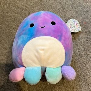 Mary the Octopus Squishmallow